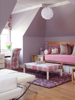 Фиолетовый цвет в детской комнате