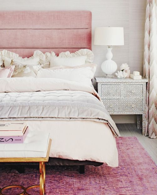 прикроватные коврики в спальне