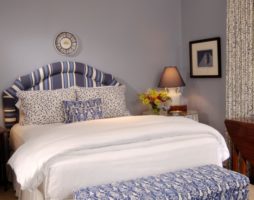 Голубая спальня – идеальное воплощение романтики!