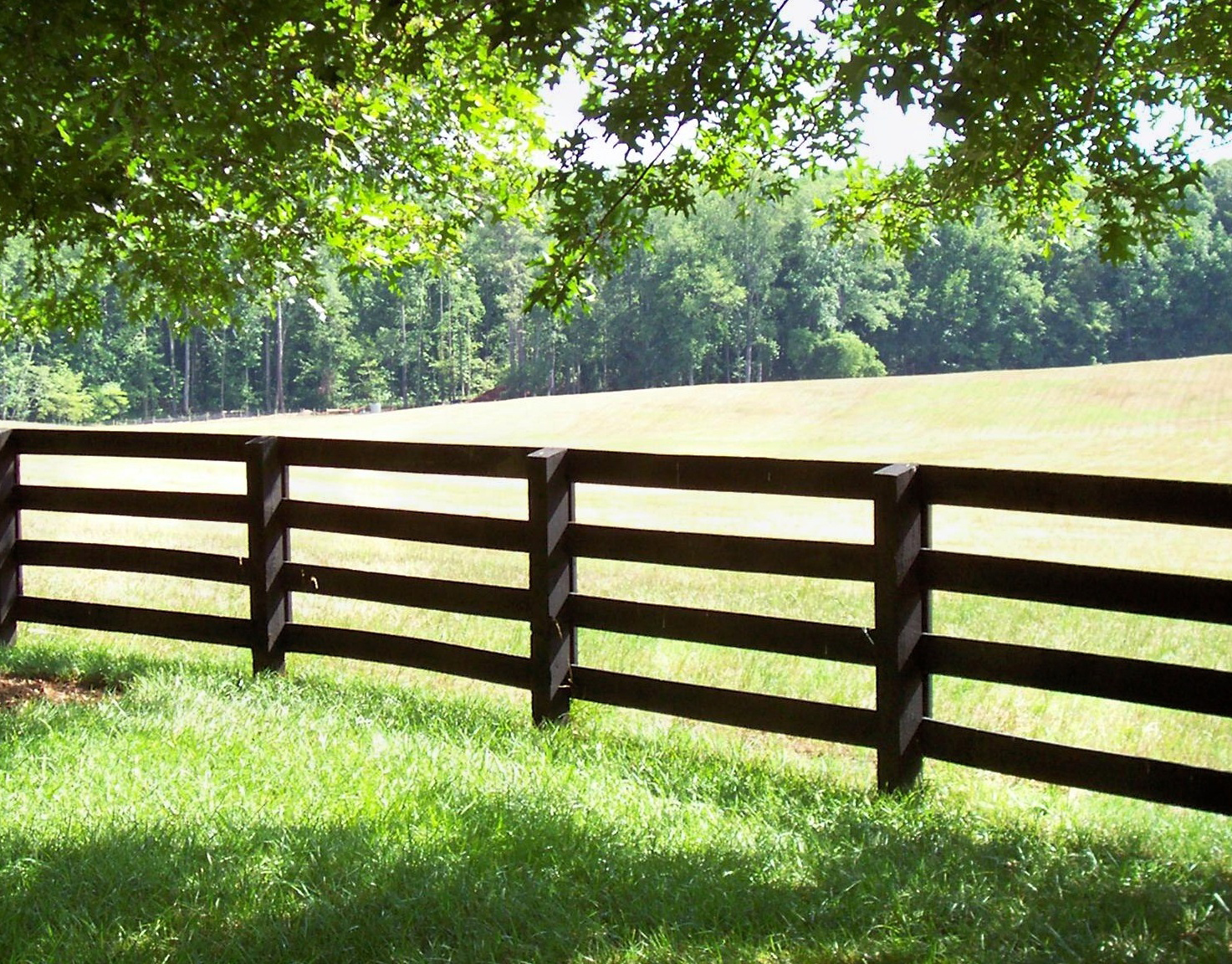 Заборы в яхроме. Забор Егерцаун. Забор в стиле ранчо. Забор для палисадника в стиле ранчо. Изгороди в стиле ранчо.