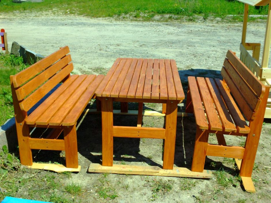 Сделать деревянный стол для дачи своими руками