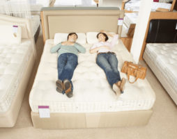 Выбираем спальное место: диван или кровать?
