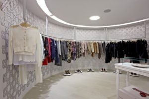 Важные нюансы дизайна магазина одежды