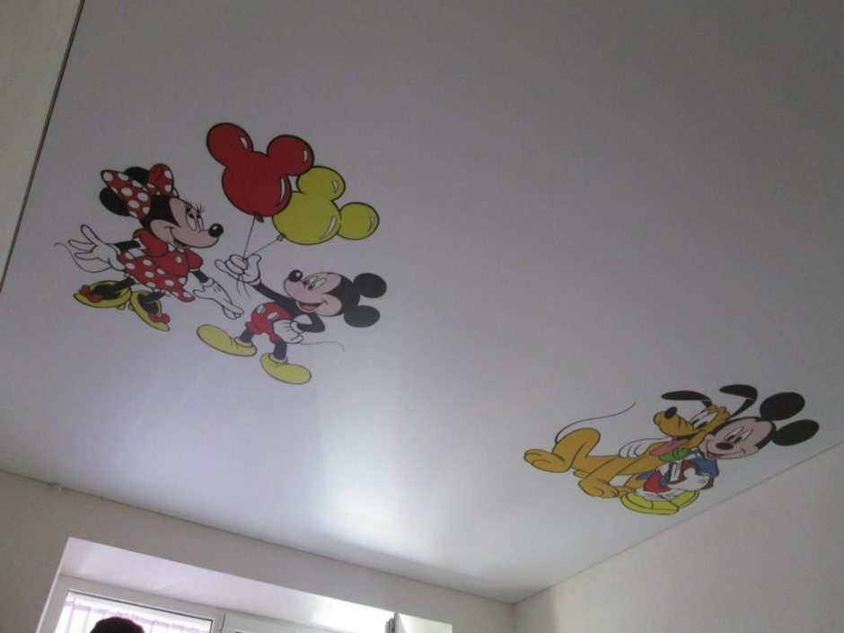 Креативный потолок для детской комнаты