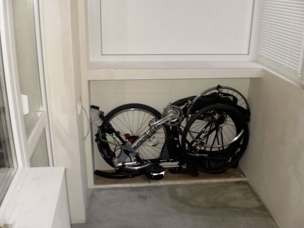 хранение велосипеда на балконе